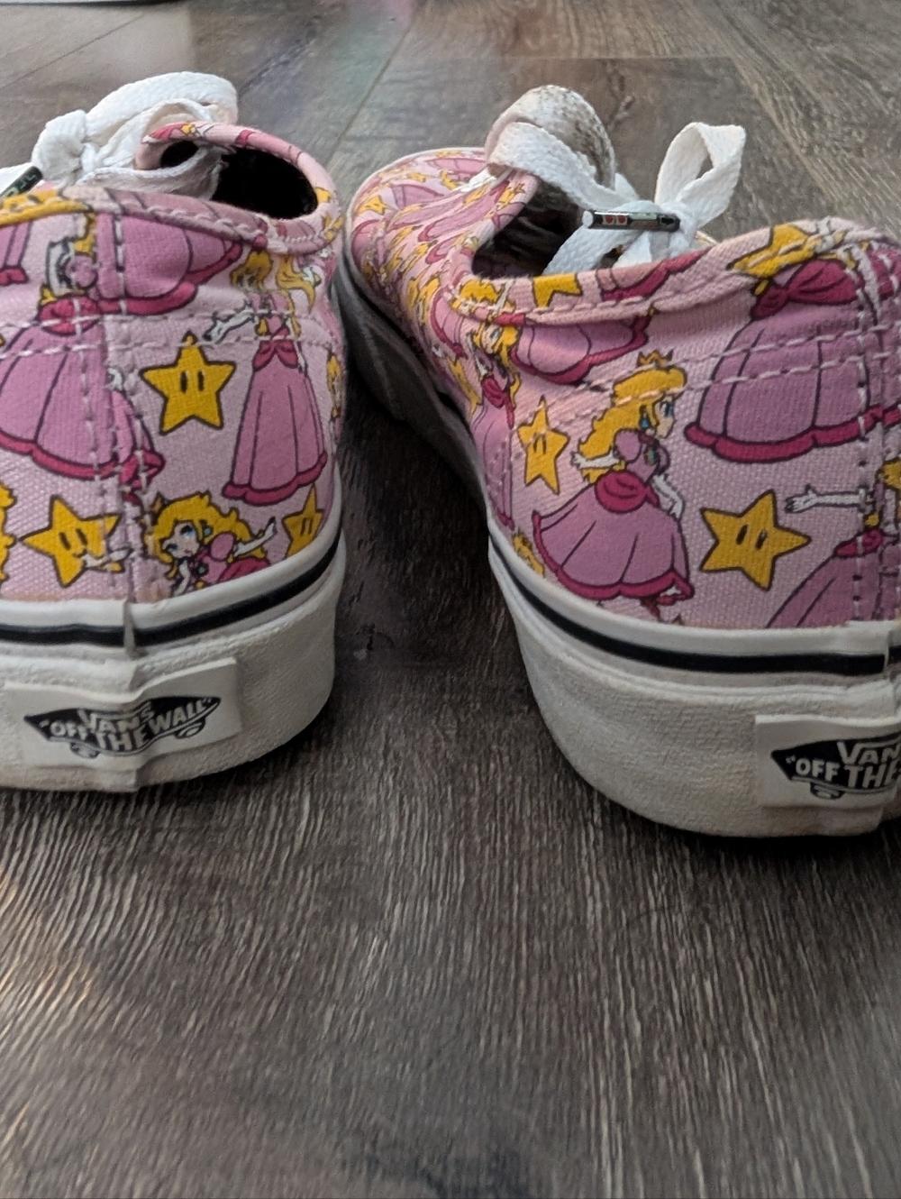 Vans Nintendo Princess Peach Mario Galaxy - Picture 3 of 5
